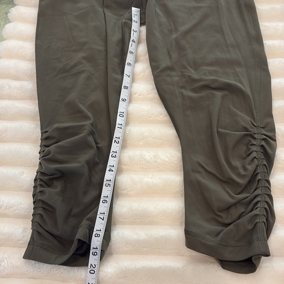 Lululemon Military Green Ankle Tights with printed waist - ❤️size 6/8 - Picture 14 of 14